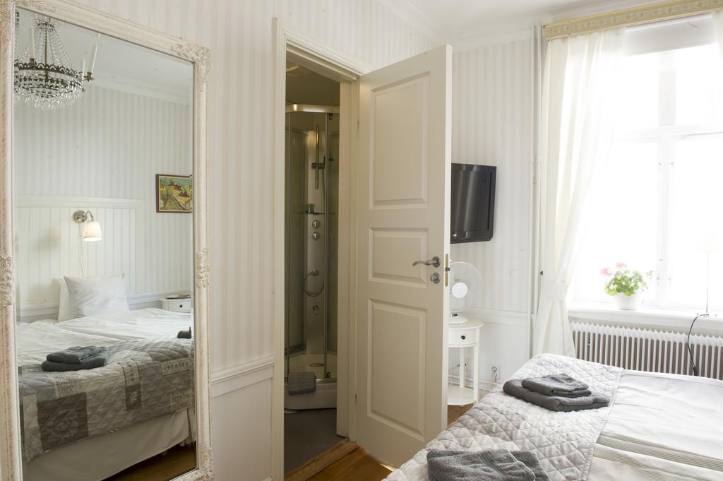 Lilla Hotellet i Nora Esterno foto