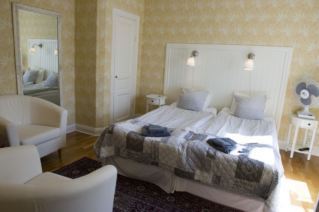 Lilla Hotellet i Nora Esterno foto